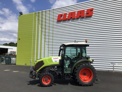 NEXOS 220 VE 4C Claas Tracteur