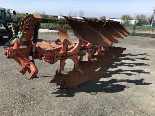 RY54 14 160 Gregoire Besson Charrue