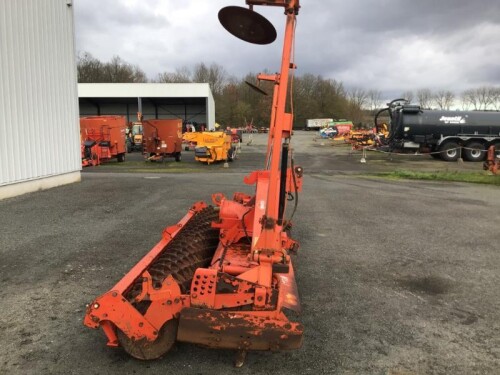 HRB 403 D Kuhn Outils du sol animés