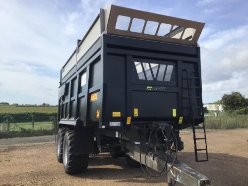 BMXL 200 TC Gyrax Benne