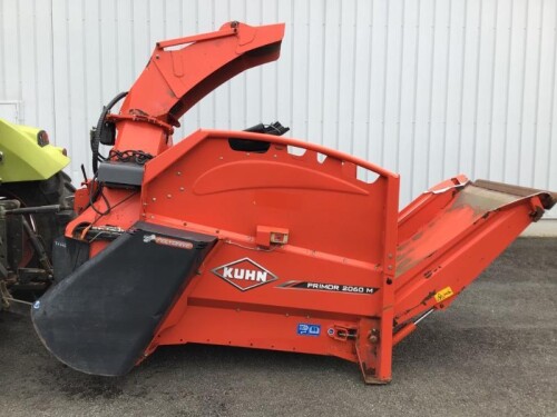 PRIMOR 2060 M Kuhn Distribution fourrages/Paillage