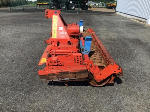 HR303D Kuhn Outils du sol animés