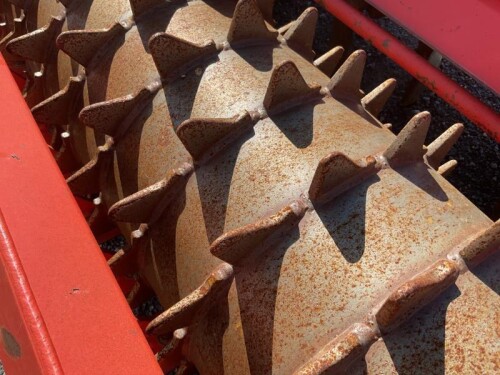 HR 6004 DR Kuhn Outils du sol animés