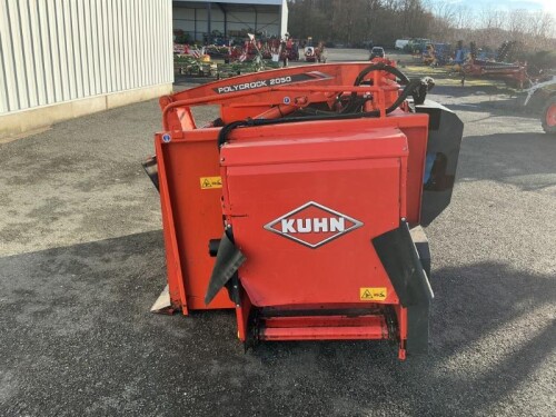 POLYCROK 2050 Kuhn Distribution fourrages/Paillage