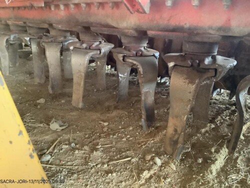 HR 304D Kuhn Outils du sol anim&eacute;s