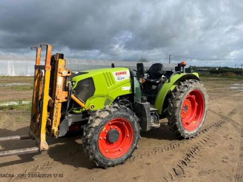 ELIOS 210 4A Claas Tracteur