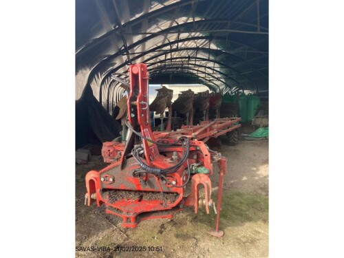 3300 S VARIOMAT Kverneland Charrue