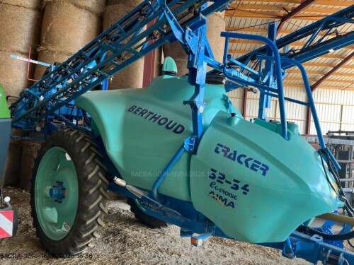 TRACKER 32-34 Berthoud Annonces Occasions